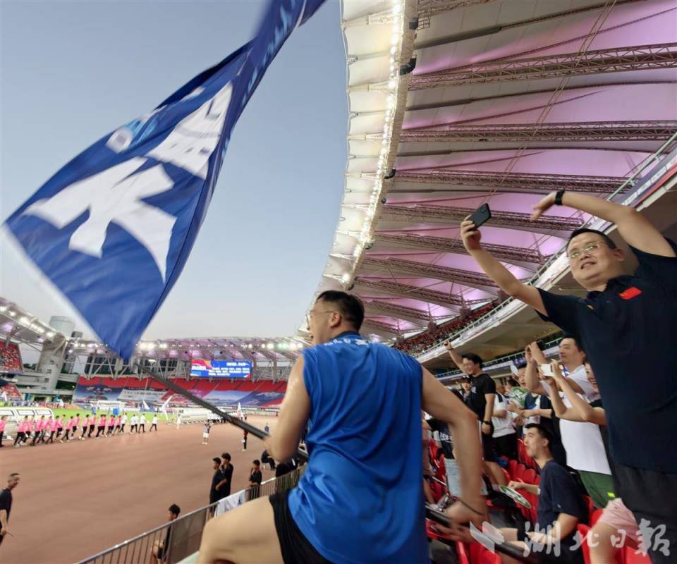 bt, 心现场观赛, inews