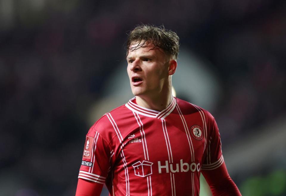 主力左边卫, 主力中卫麦, 城缺少主力