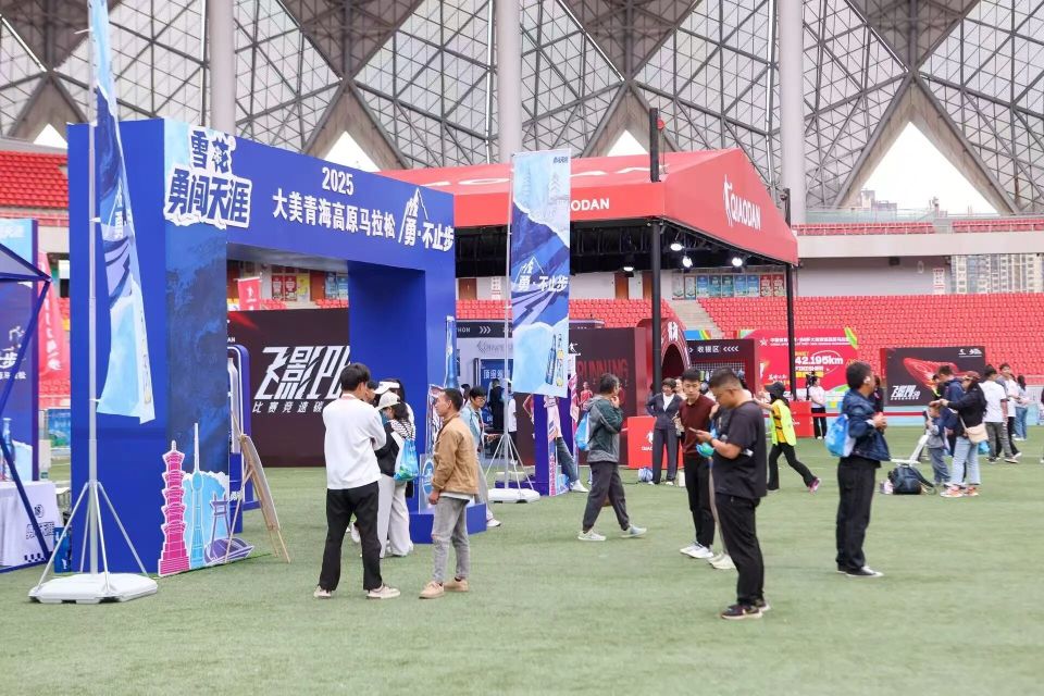 xOxUq, om, bt xOxUq, om, bt