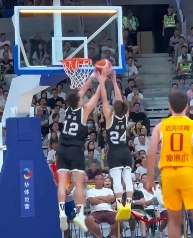 徐中锋, 等均有过精, 三个总冠军