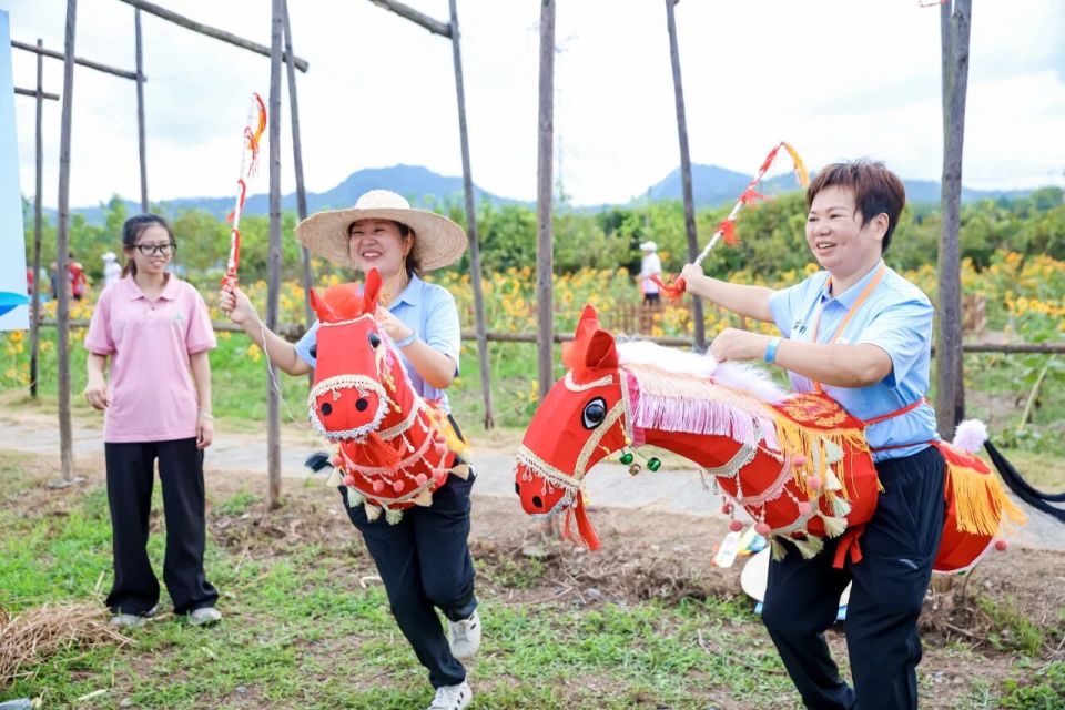 合中的独特, 紧握麻绳